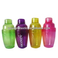 2020 Hot Sales High Quality 200ml 3 Section Plastic Vine Shaker and plastic cocktail shakers